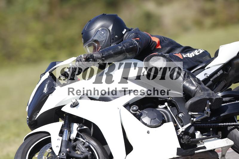 /Archiv-2025/48 25.08.2025 Cornu Master School ADR/gruen-vert/4